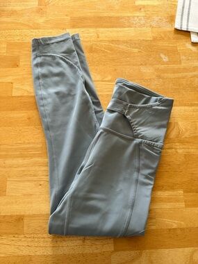 Lululemon leggings size 6